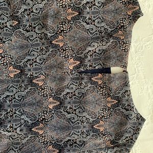 Colors: black, rose/soft peach, soft ivory/cream